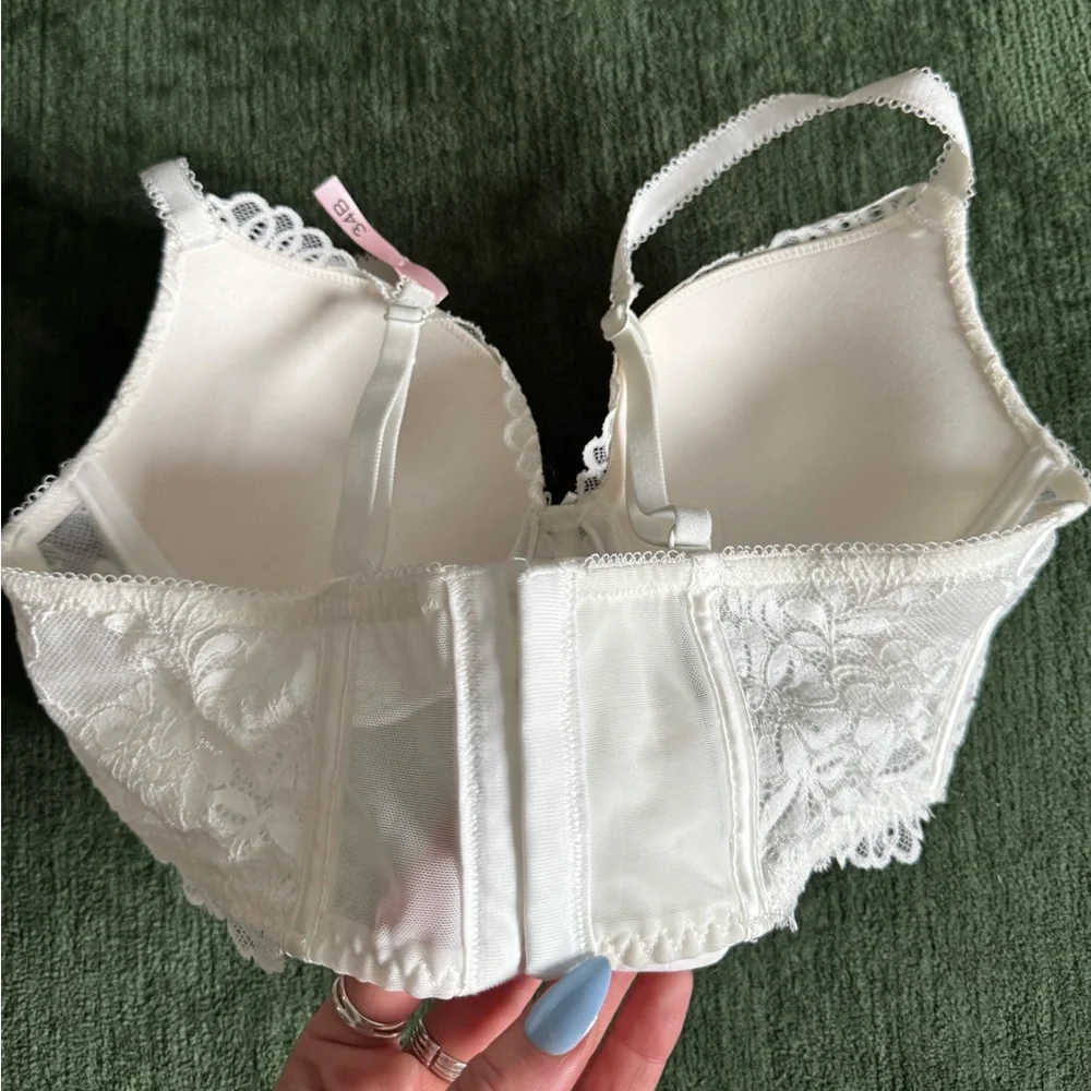 La Vie en Rose NWT padded bra - Picture 3 of 4